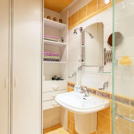 Апартаменти Apartment In Minsk